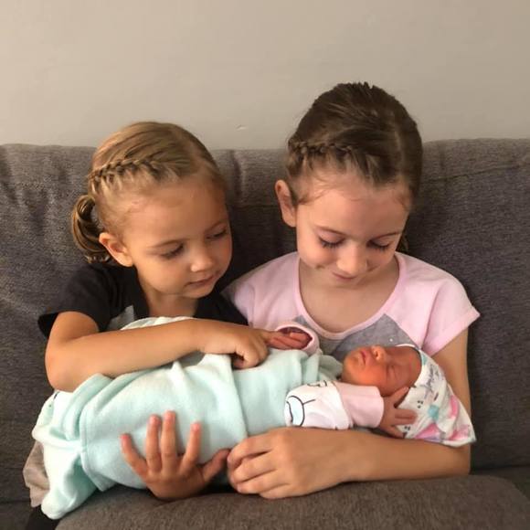 Meet your Posher, Stephanie - Picture 1 of 1